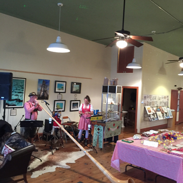 Christkindlmarkt,  Downtown Hallettsville:  Das 1st Lustig Music Performance